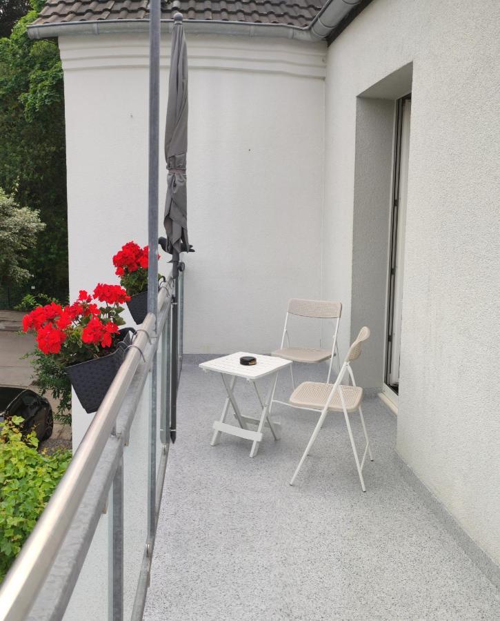 Ferienwohnung Zum Wohlfuehlen Essen Esterno foto
